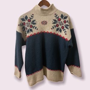 Women’s Vintage Eddie Bauer Sweater Size M